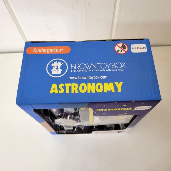 Brown Toy Box Astronomy Kindergarten NIB NEW in Box - Picture 3 of 5